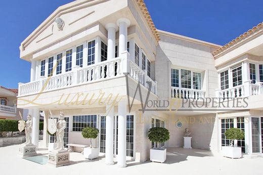 Villa in Costa Adeje, Province of Santa Cruz de Tenerife