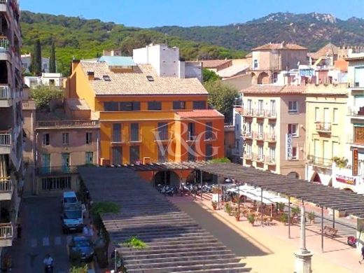 Kamienica w Sant Feliu de Guíxols, Província de Girona