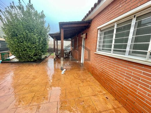 Villa en Rubí, Provincia de Barcelona