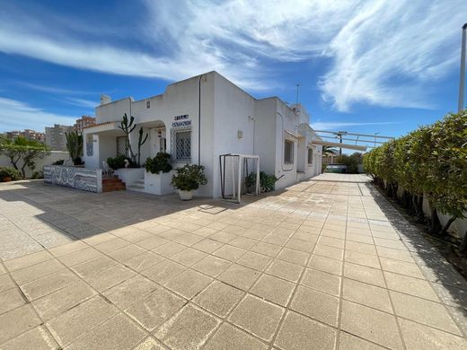 Villa in La Manga del Mar Menor, Provinz Murcia