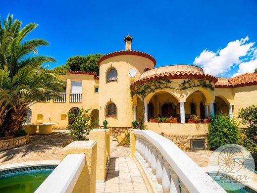 Villa in l'Ametlla de Mar, Province of Tarragona
