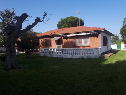 Villa in Garrapinillos, Province of Saragossa