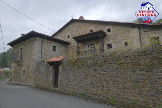 Смежная Вилла, Valle, Provincia de Cantabria