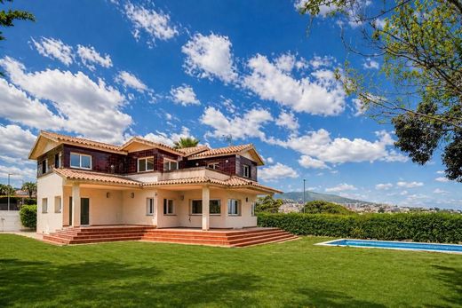 Villa in Alella, Province of Barcelona