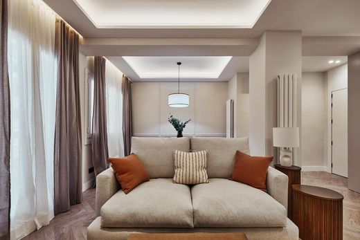 Apartment / Etagenwohnung in Madrid, Provinz Madrid