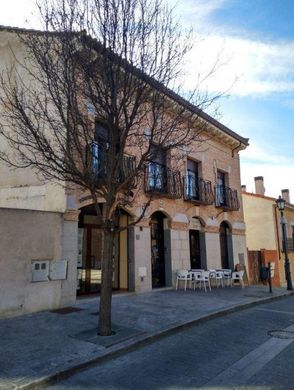 Edificio en Navalcarnero, Provincia de Madrid