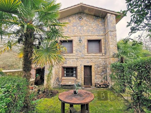 컨트리하우스 / Amandi, Province of Asturias