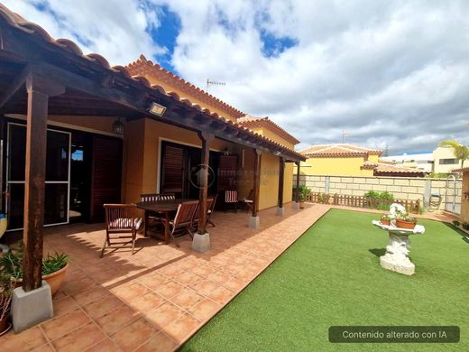 Villa in Arona, Provinz Santa Cruz de Tenerife