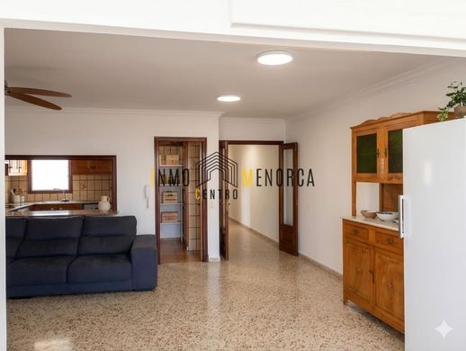 Apartment / Etagenwohnung in Ciutadella, Balearen Inseln
