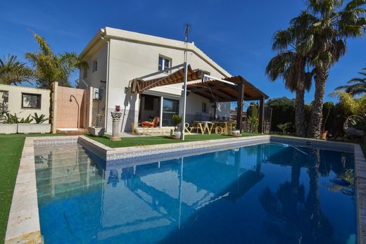 Villa in Oasis (La Marina), Alicante