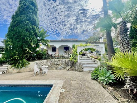 ‏בתים כפריים או חוות ב  San Roque, Provincia de Cádiz