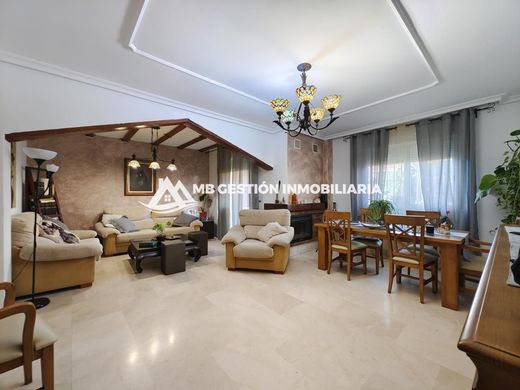 Luxus-Haus in Fuenlabrada, Provinz Madrid