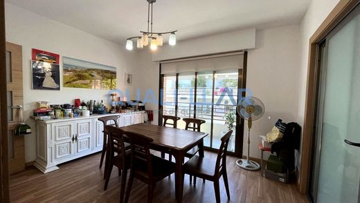 Piso / Apartamento en San Feliú de Llobregat, Provincia de Barcelona