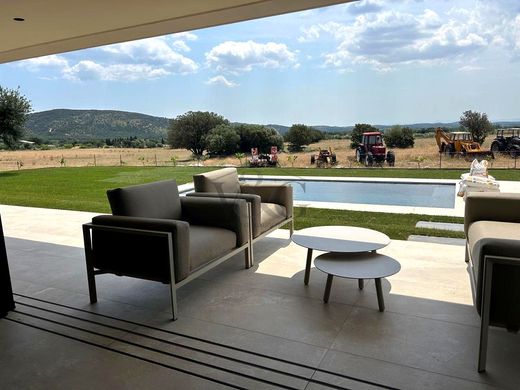 Villa a Vilartolí, Girona