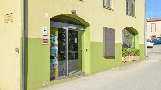 Garriguella, Província de Gironaのアパートメント・コンプレックス