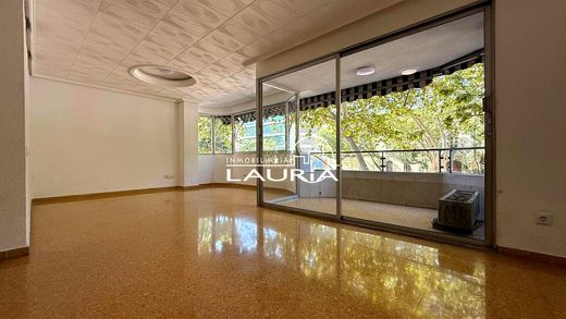 Apartment / Etagenwohnung in Valencia, Provinz Valencia