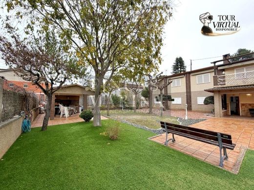 Villa in Olesa de Bonesvalls, Provinz Barcelona