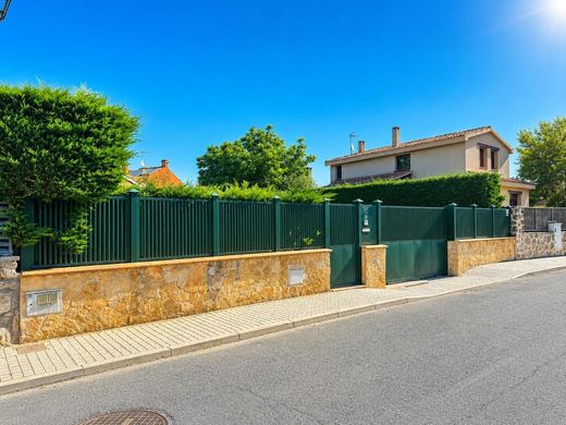 Villa in Tabanera del Monte, Segovia