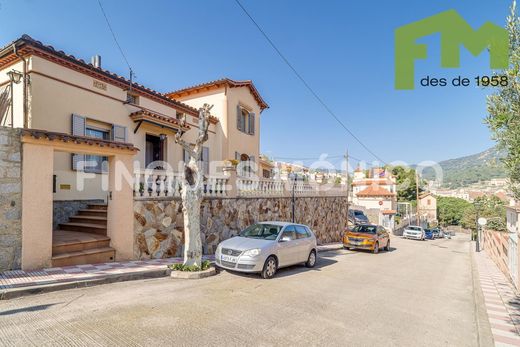 빌라 / Teià, Província de Barcelona