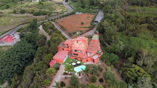 Residential complexes in La Esperanza, Province of Santa Cruz de Tenerife