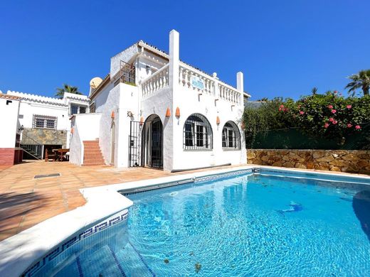 Luxury home in La Duquesa, Malaga