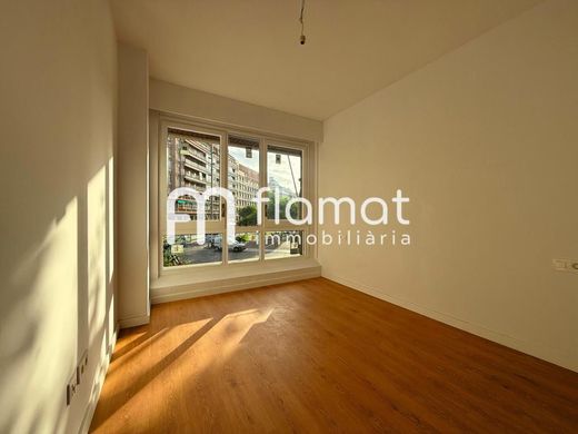 Apartment / Etagenwohnung in Barcelona, Provinz Barcelona