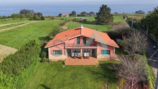Villa in San Feliz, Province of Asturias