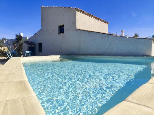 Country House in La Aldea del Portillo de Busto, Burgos