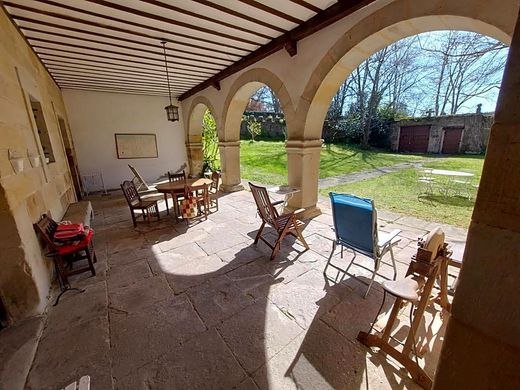 Country House in Reocín, Province of Cantabria