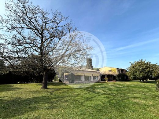 Villa Mont-ras, Província de Girona