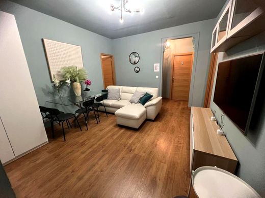 Apartment / Etagenwohnung in Madrid, Provinz Madrid