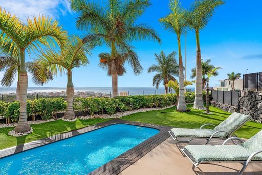 Villa in Costa Adeje, Province of Santa Cruz de Tenerife