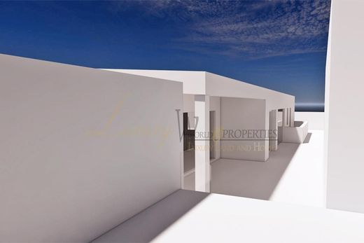 Villa in Costa Adeje, Province of Santa Cruz de Tenerife