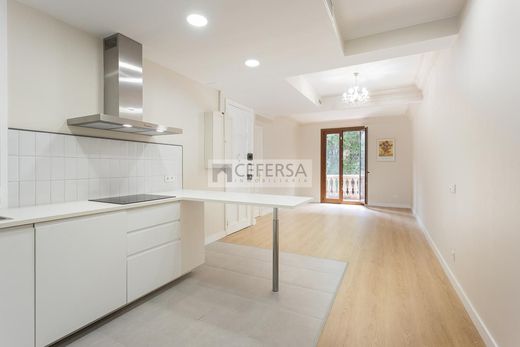 Apartment / Etagenwohnung in Barcelona, Provinz Barcelona