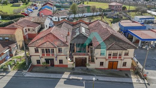 Complexes résidentiels à Oviedo, Province d'Asturies