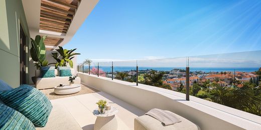 Penthouse in Riviera del Sol, Malaga