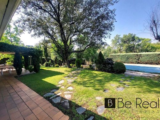 Villa in Valdemorillo, Province of Madrid