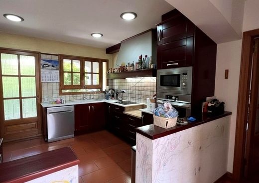Villa in Vallgorguina, Province of Barcelona
