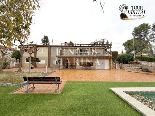 Villa in Olesa de Bonesvalls, Province of Barcelona