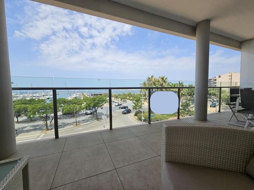 Apartment / Etagenwohnung in Roses, Provinz Girona