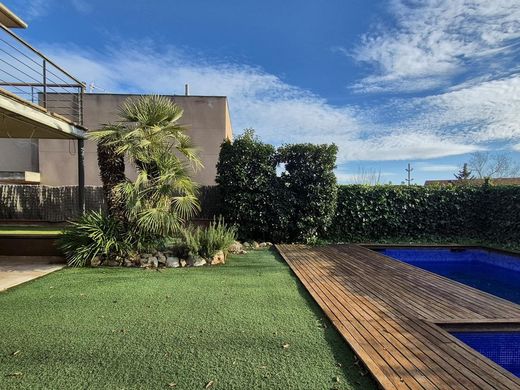 Villa in Matadepera, Province of Barcelona