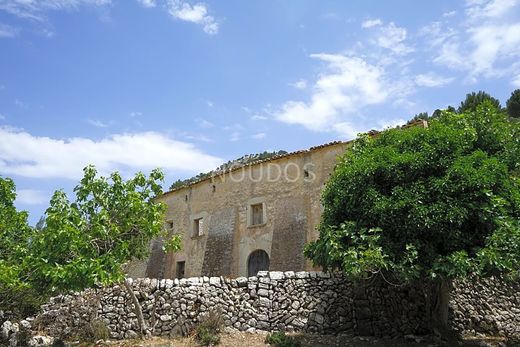 Casale a Orient, Isole Baleari