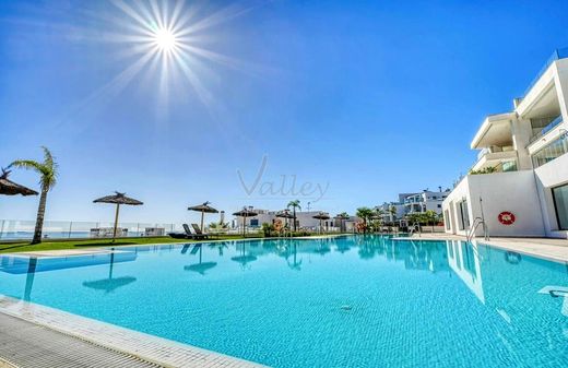 Apartment / Etagenwohnung in Alcaidesa, Cádiz