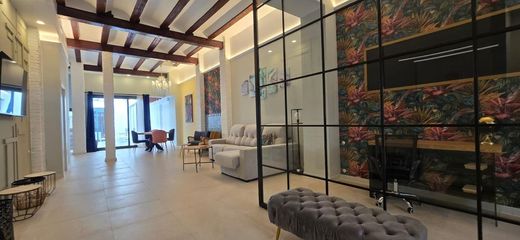 Villa in Valencia