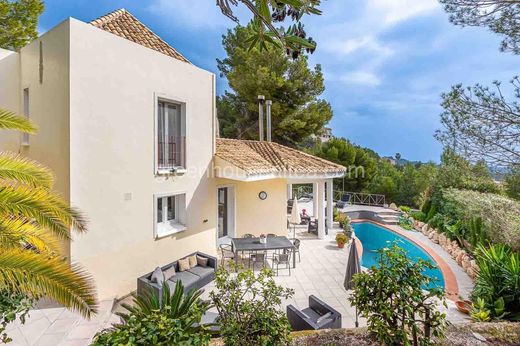 Villa in Callosa d'En Sarrià, Provincia de Alicante