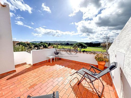 Pals, Província de Gironaのアパートメント