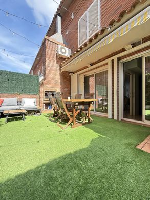 Villa in Premià de Dalt, Provinz Barcelona