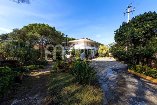 Villa in Lloret de Mar, Province of Girona
