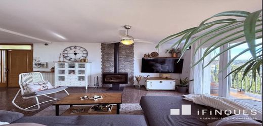 Villa in Castellar del Vallès, Provinz Barcelona