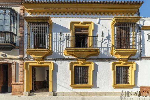 Αστικό ακίνητο σε Lora del Río, Provincia de Sevilla